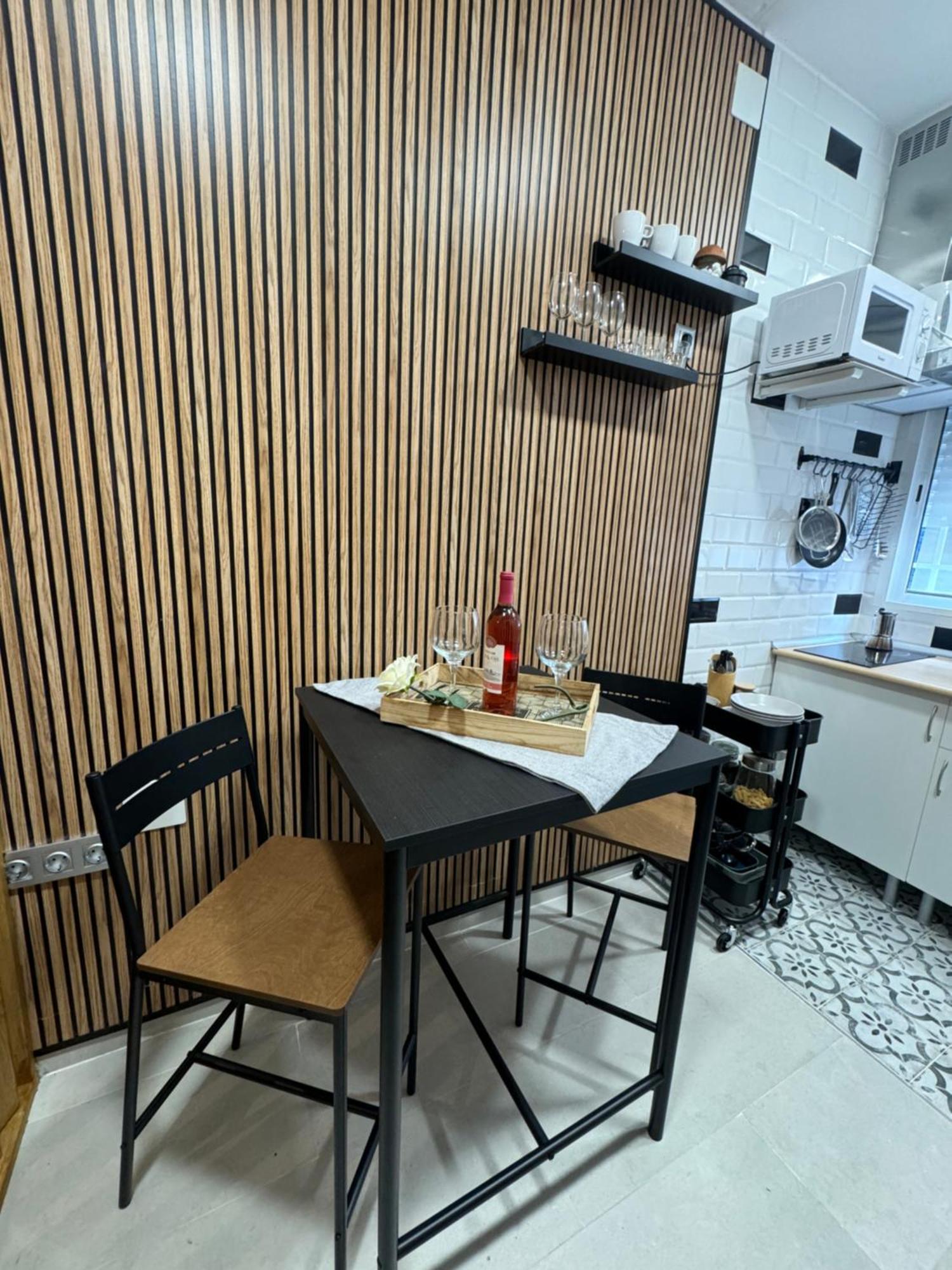 Vistalegre! Pequeno Y Fantastico Loft Cerca Del Metro Leilighet Madrid Eksteriør bilde